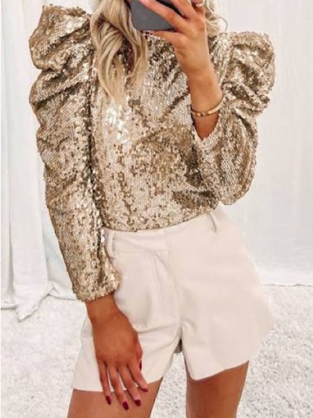 NWOT Sequin Mock Neck Bubble Sleeve Top L